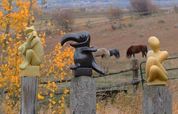 Horses and Sculptures 